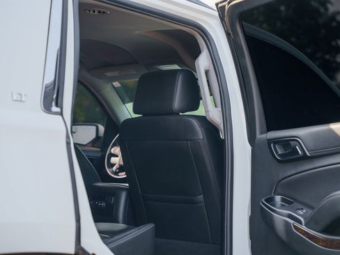 Used 2020 Chevrolet Tahoe LT RWD image 15