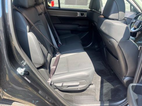 Used 2026 Hyundai Santa Fe SEL FWD image 15
