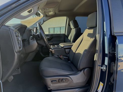 Used 2021 Chevrolet Silverado 1500 RST image 3