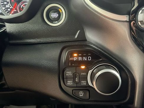 Used 2024 RAM 1500 Big Horn AWD/4WD image 17