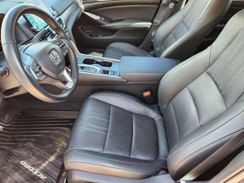 Used 2022 Honda Accord Touring image 12