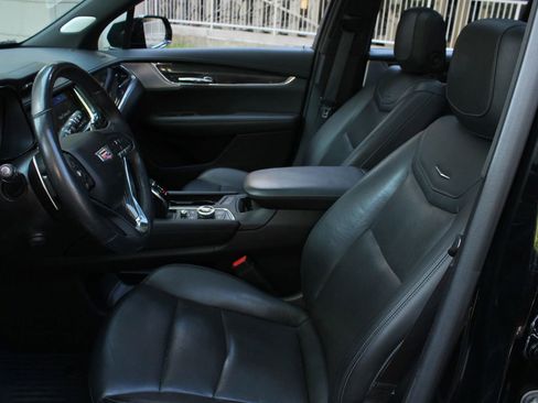 Used 2020 Cadillac XT6 Sport image 14