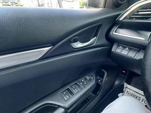 Used 2019 Honda Civic Sport image 14