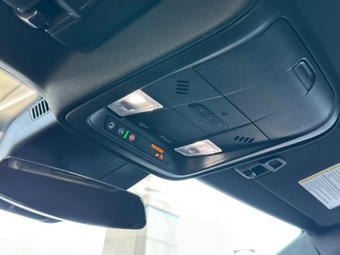 Used 2024 Cadillac XT4 Premium Luxury image 25