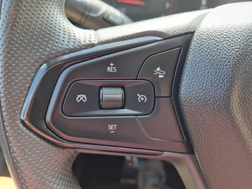 Used 2025 Chevrolet Trax LS FWD image 18
