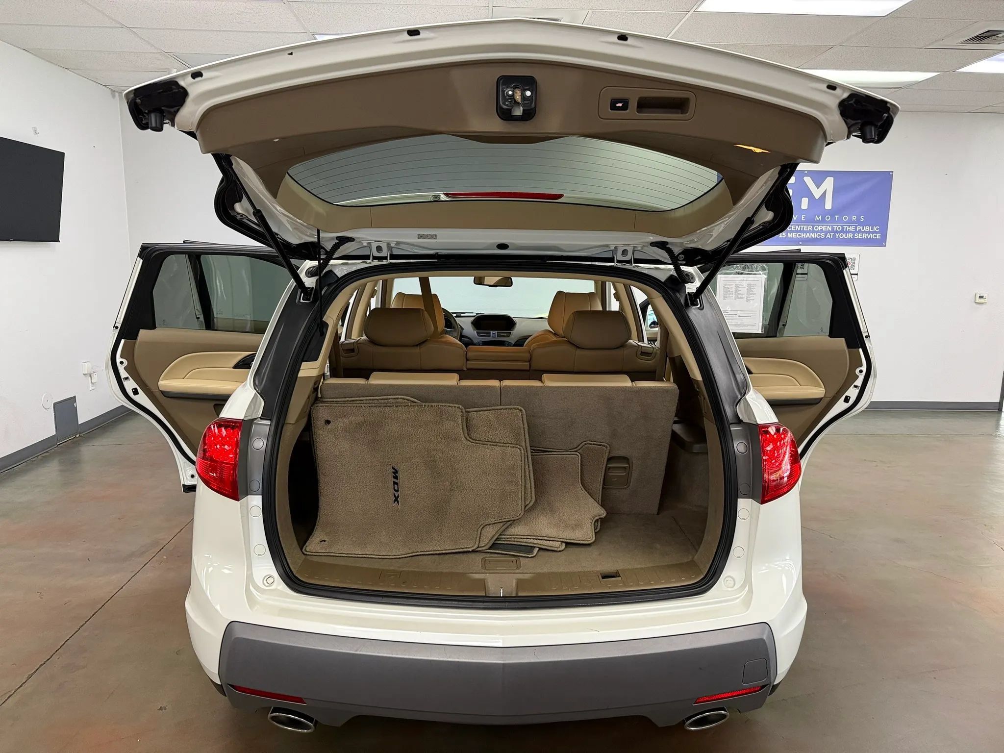 Used 2009 Acura MDX w/ Technology Package AWD/4WD image 17
