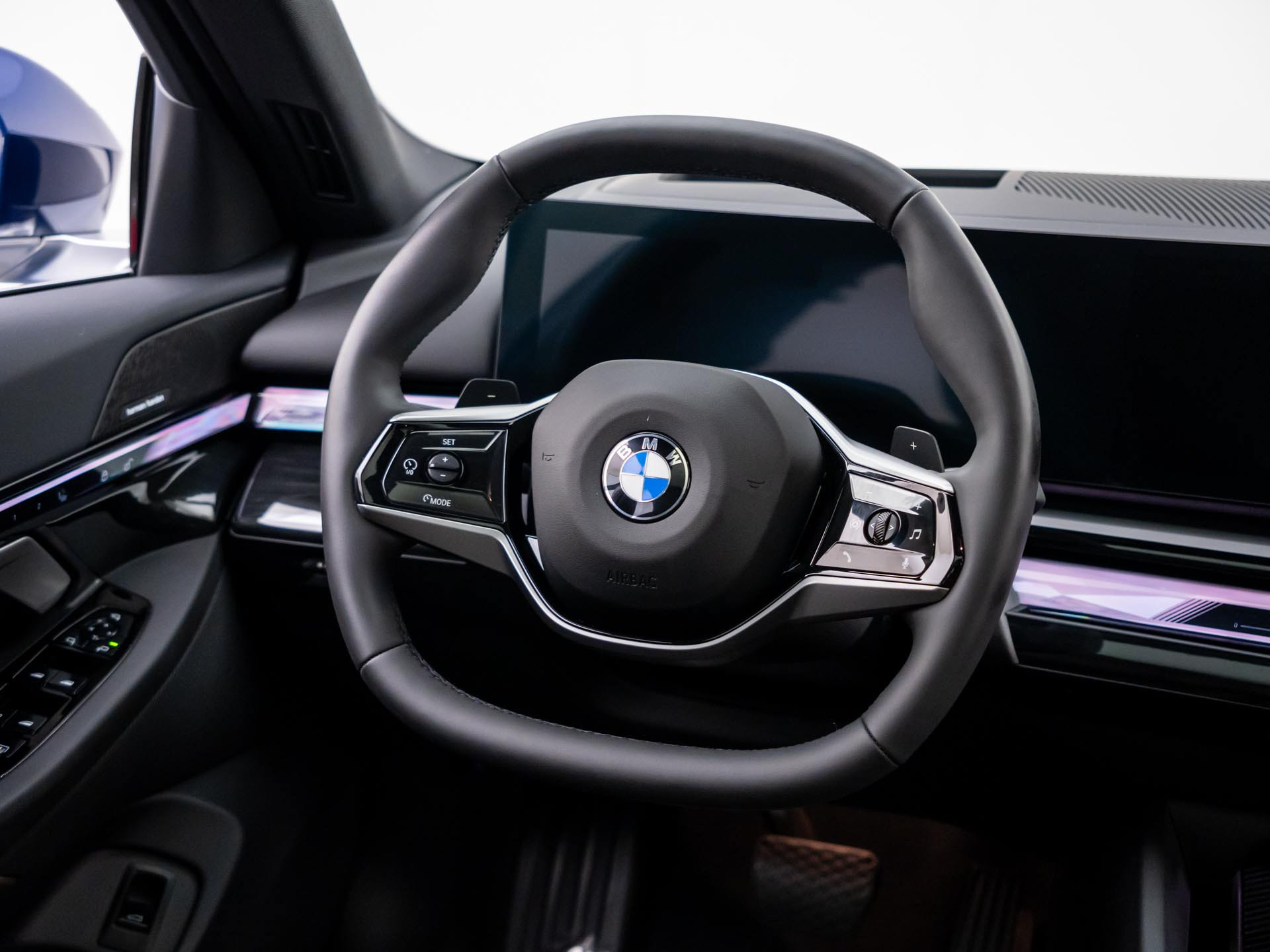 Certified 2026 BMW 540i xDrive AWD/4WD image 10