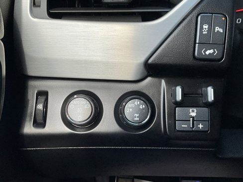 Used 2015 GMC Yukon SLE w/ Convenience Package AWD/4WD image 15