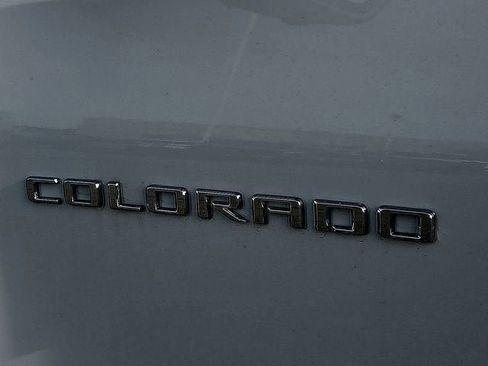 New 2025 Chevrolet Colorado LT w/ LT Convenience Package RWD image 12