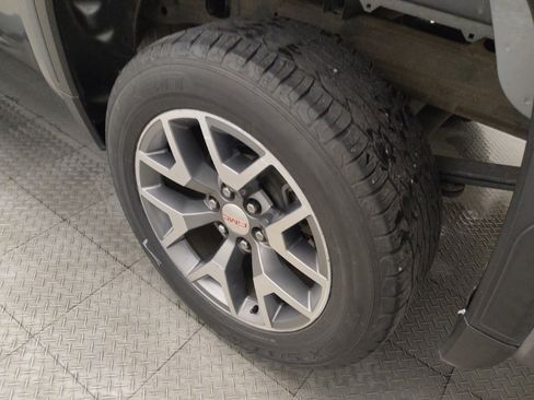 Used 2020 GMC Sierra 1500 2WD Double Cab w/ Sierra Value Package image 31