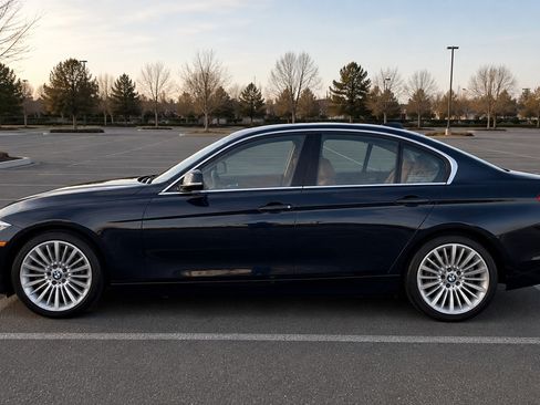 Used 2012 BMW 328i Sedan RWD image 7