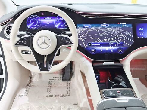 Used 2023 Mercedes-Benz EQS 580 4MATIC Sedan image 15