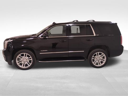 Used 2018 GMC Yukon SLT w/ Premium Edition image 7
