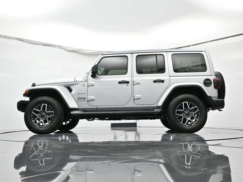 New 2024 Jeep Wrangler Unlimited Sahara w/ Technology Group image 44