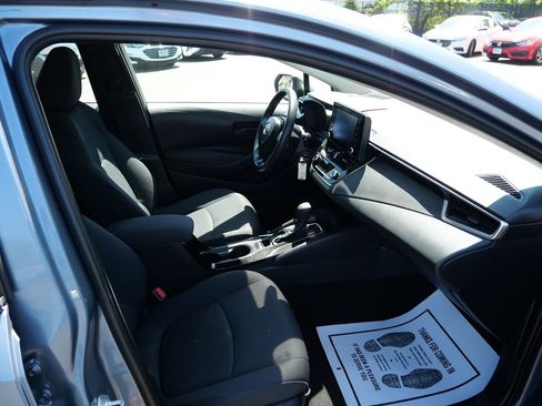 Used 2022 Toyota Corolla LE FWD image 18