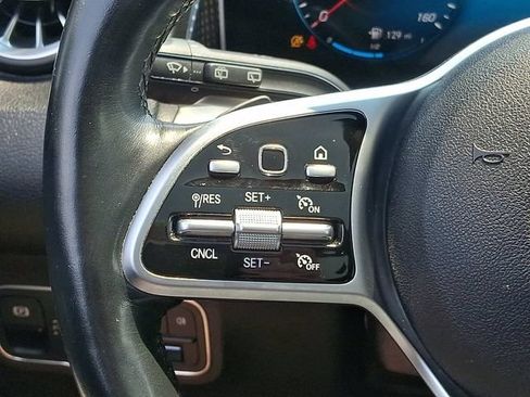 Used 2021 Mercedes-Benz GLB 250 4MATIC image 24