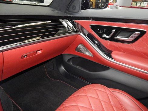 Used 2022 Mercedes-Benz S 580 4MATIC Sedan image 19