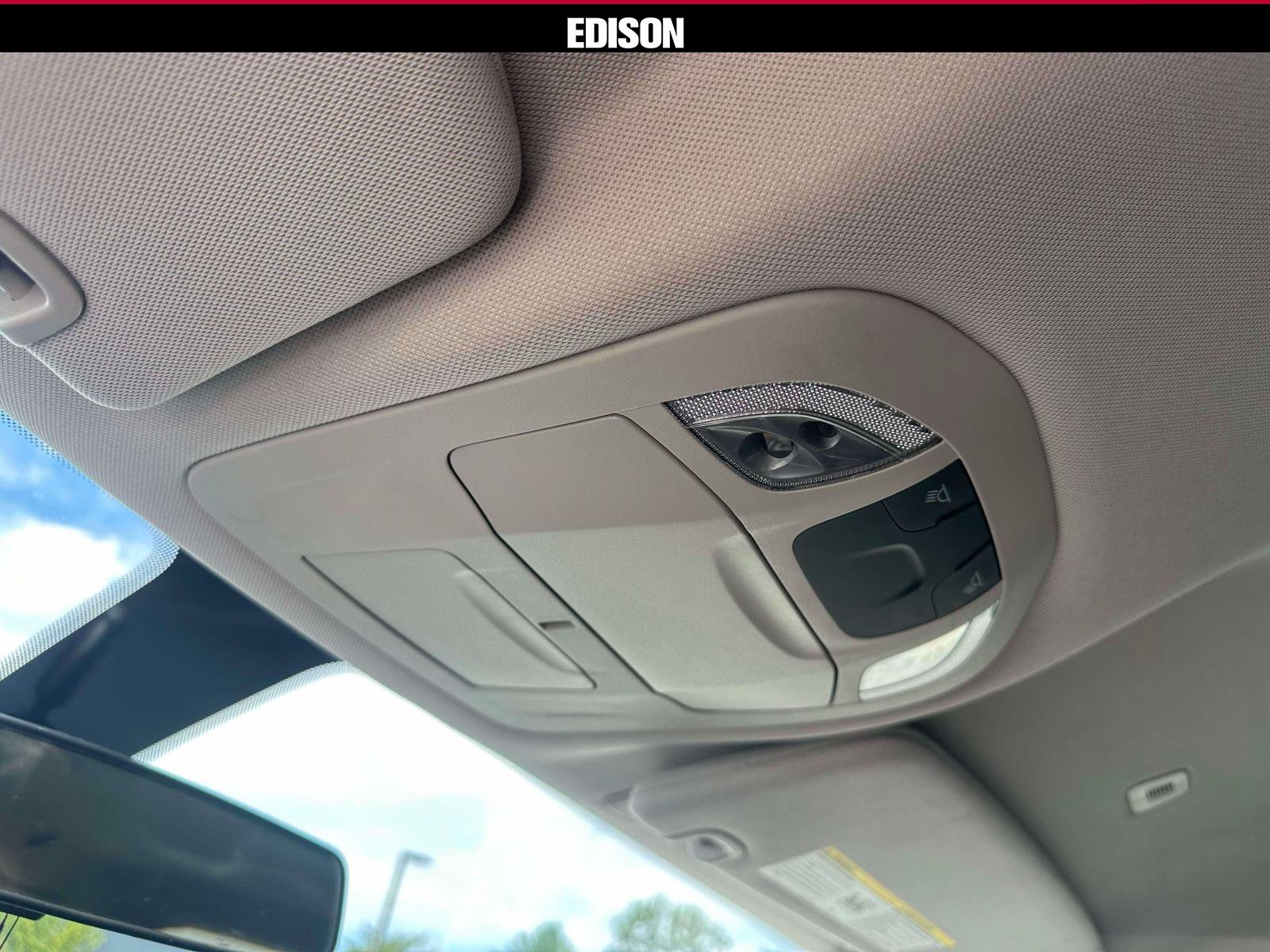 Used 2019 Chrysler Pacifica LX FWD image 29