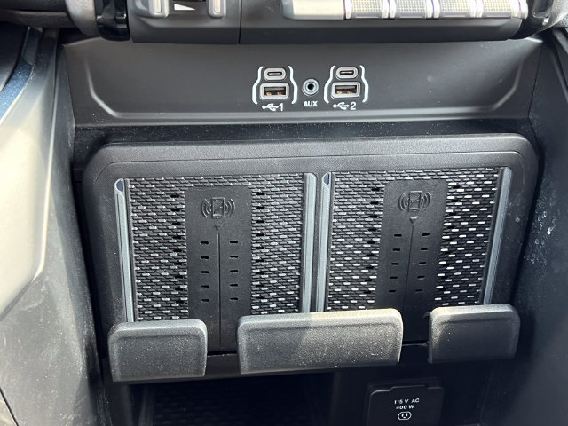 Used 2025 RAM 3500 Laramie AWD/4WD image 36