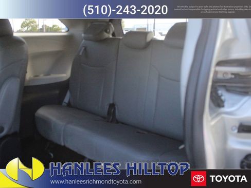 Used 2024 Toyota Sienna XLE image 18