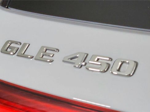 Used 2024 Mercedes-Benz GLE 450 4MATIC image 26
