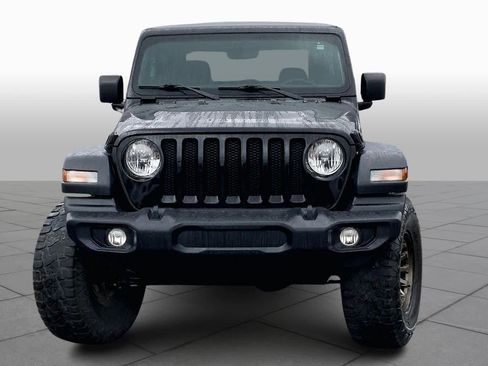 Used 2023 Jeep Wrangler Sport image 3