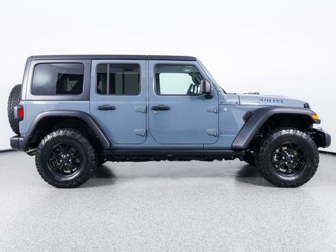 Used 2024 Jeep Wrangler Unlimited AWD/4WD image 9