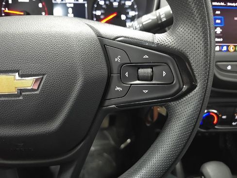 Used 2023 Chevrolet TrailBlazer LS FWD image 21