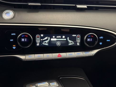 Used 2025 Genesis GV70 2.5T image 26