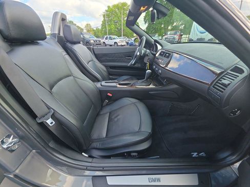 Used 2008 BMW Z4 3.0i RWD image 8