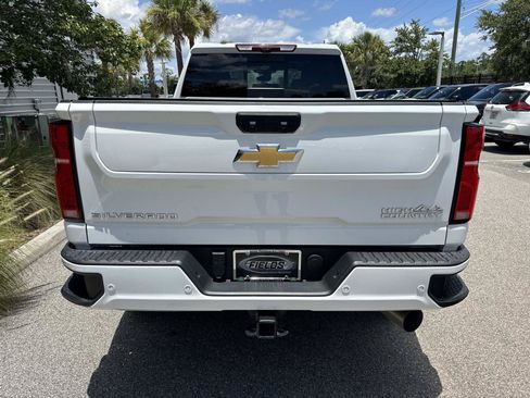 Used 2025 Chevrolet Silverado 2500 High Country w/ High Country Premium Package AWD/4WD image 7