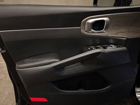 Certified 2022 Kia Sorento X-Line EX image 10