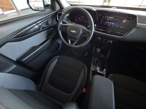 Used 2025 Chevrolet TrailBlazer LT image 33