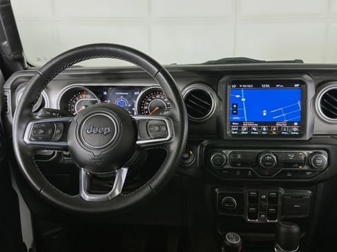 Used 2022 Jeep Gladiator Overland AWD/4WD image 25