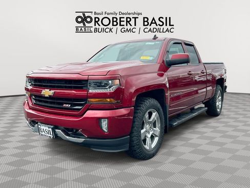 Used 2018 Chevrolet Silverado 1500 LT w/ All Star Edition AWD/4WD image 1