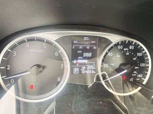 Used 2023 Nissan Versa S FWD image 43