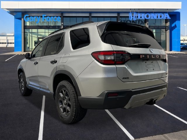 New 2026 Honda Pilot TrailSport image 3