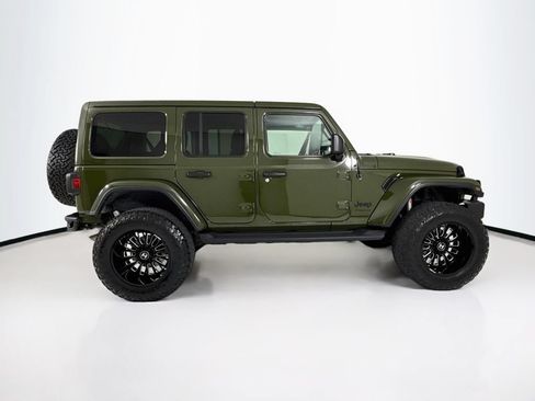 Used 2021 Jeep Wrangler Unlimited Sahara AWD/4WD image 8