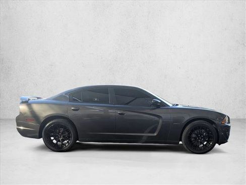 Used 2014 Dodge Charger R/T image 4