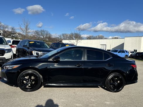 Used 2023 Nissan Sentra SR w/ Midnight Edition Package image 8