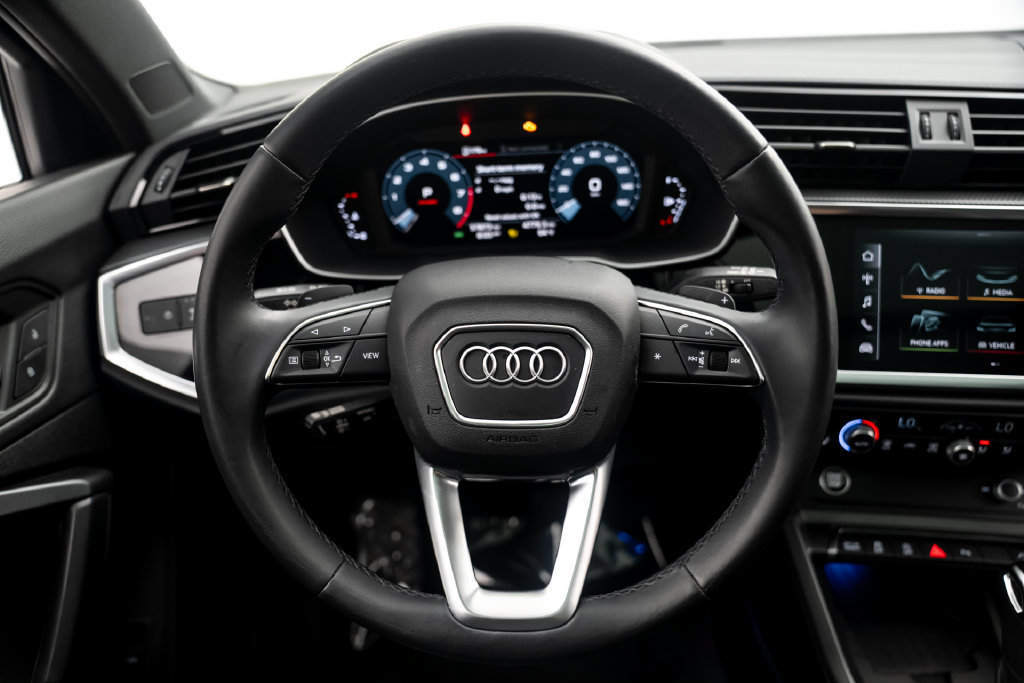 Used 2021 Audi Q3 2.0T Premium Plus w/ Premium Plus Package AWD/4WD image 19