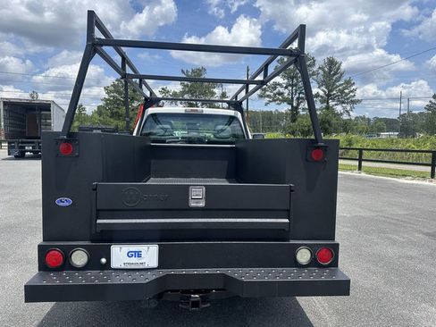 Used 2016 Ford F250 XL w/ Power Equipment Group RWD image 6