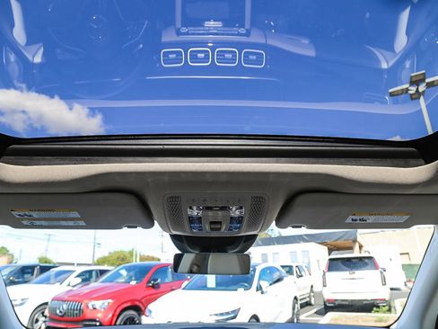 Used 2024 Mercedes-Benz GLE 350 4MATIC image 17