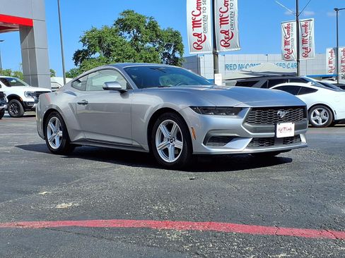 Certified 2026 Ford Mustang Premium RWD image 4