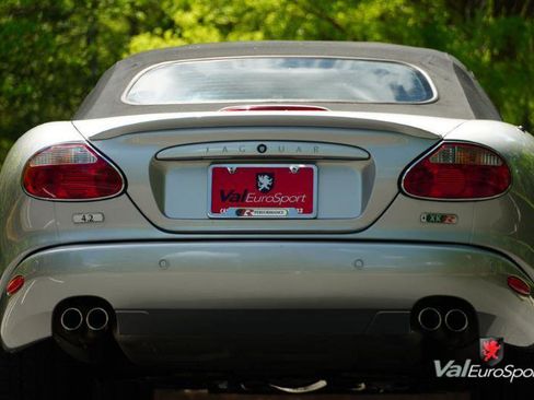 Used 2005 Jaguar XK8 Convertible image 24