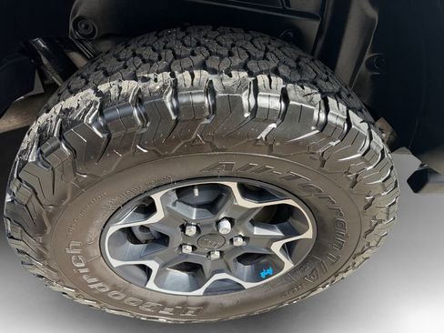 Used 2023 Jeep Wrangler Unlimited Rubicon 4xe w/ Steel Bumper Group AWD/4WD image 23