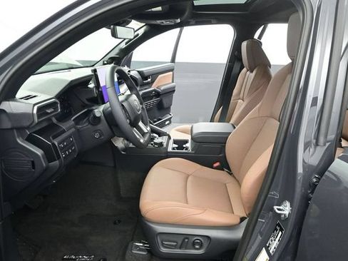 New 2026 Toyota 4Runner Limited AWD/4WD image 12