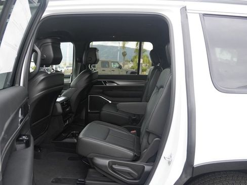 New 2026 Jeep Grand Wagoneer 4WD image 21