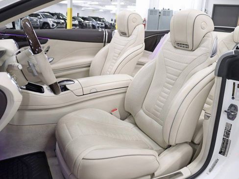 Used 2020 Mercedes-Benz S 560 Cabriolet image 32