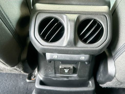 Used 2023 Jeep Wrangler Unlimited w/ Sun & Screen Package image 25